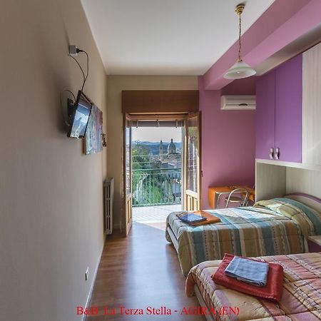 Agira Casa Albergo La Terza Stella מראה חיצוני תמונה