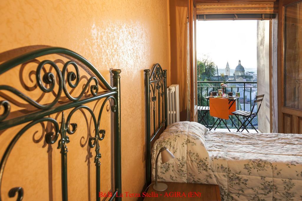 Agira Casa Albergo La Terza Stella מראה חיצוני תמונה