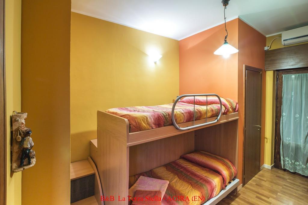 Agira Casa Albergo La Terza Stella מראה חיצוני תמונה